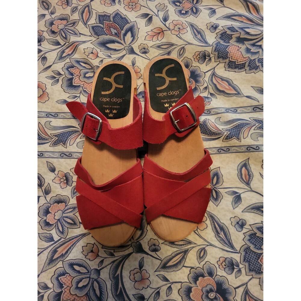 Clogs